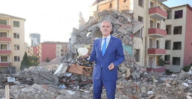 Bursa’da kentsel dönüşüm kapsamında 2100 bina yıkıldı