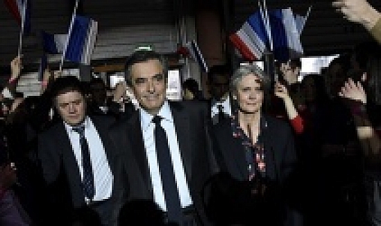 Fransa Cumhurbaşkanı adayı François Fillon'un eşi hakim karşısına çıkıyor