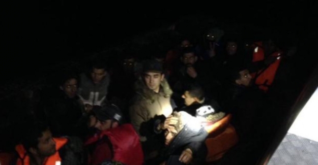 Göçmenlerin hali yürekler acısı; Kuşadası Körfezi’nde kaçak göçmen operasyonu