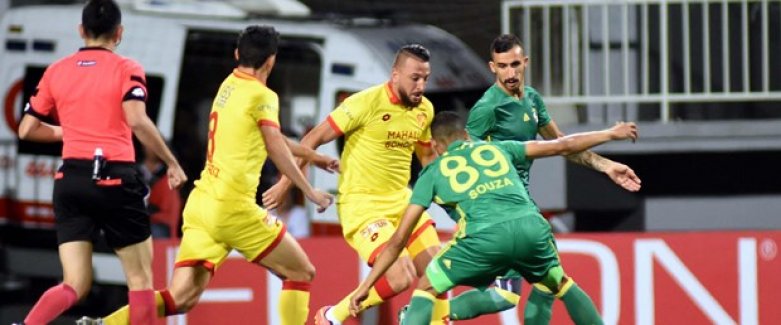 İzmir'de gülen çıkmadı !  Göztepe 2-2 Fenerbahçe