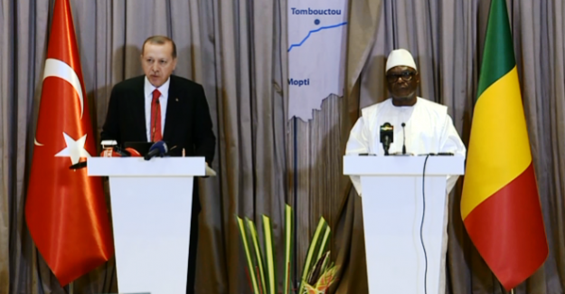 Cumhurbaşkanı Mali'den seslendi; “DEAŞ, El Kaide ve Boko Haram gibi örgütlerin öncelikli hedefi, her zaman Müslümanlar olmuştur”