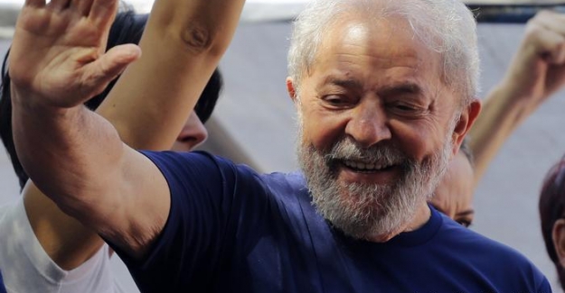 Brezilya eski Devlet Başkanı Lula cezaevinde