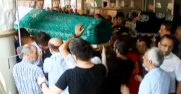 Çorlu'daki tren faciasında hayatını kaybedenler törenlerle uğurlandı