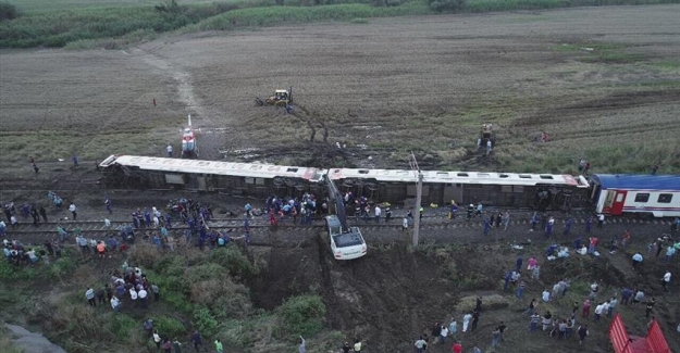 Çorlu’da tren kazası onlarca ölü var!