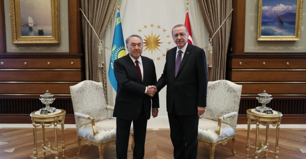 Kazakistan Cumhurbaşkanı Nazarbayev Cumhurbaşkanlığı Külliyesinde