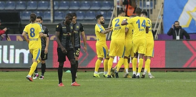 MKE Ankaragücü, sahasında Evkur Yeni Malatyaspor'u 1-0 yendi