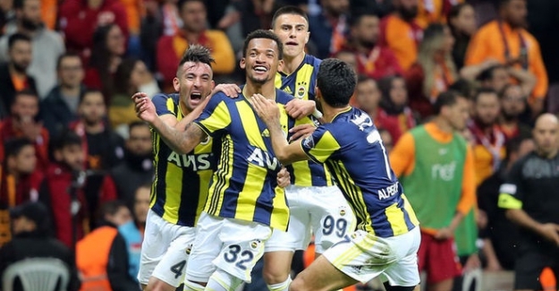 Dev derbi olaylı bitti; Galatasaray: 2 - Fenerbahçe: 2