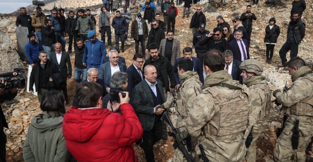 Dışişleri Bakanı Çavuşoğlu "Nöbet" isimli dizi setini ziyaret etti
