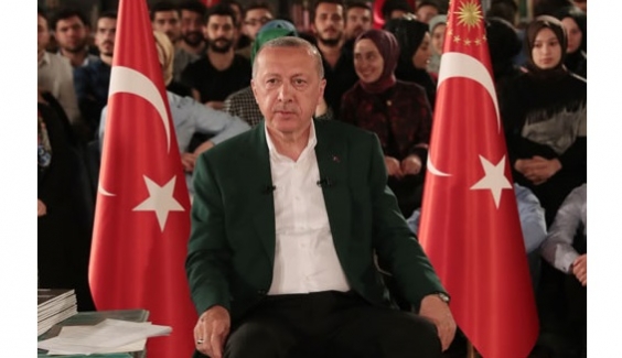 Cumhurbaşkanı Erdoğan: "Çanakkale, Türk Milleti olarak vatanımıza, hürriyetimize, bizi biz kılan mukaddes değerlere bağlılığımızın da timsalidir.."