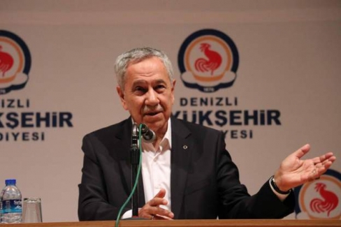 Bülent Arınç: "İstanbul ve Ankara'nın kaybedilmesi AK Parti açısından başarı olarak kabul edilemez"