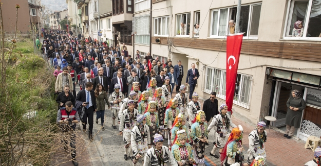 Bursa’nın fethinin 693. yıldönümü kutlamaları büyük bir coşku içerisinde gerçekleştirildi