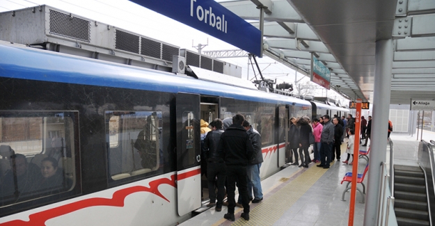 Tunç Soyer sözünü tuttu: İzmir'de belirli saatler arasında toplu taşıma %50 indirimli olacak
