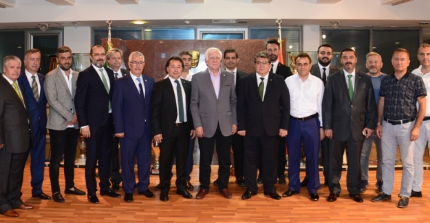 Bursaspor Kulübü Başkan Adayı Mesut Mestan Divan Başkanlık Kurulunu Ziyaret Etti