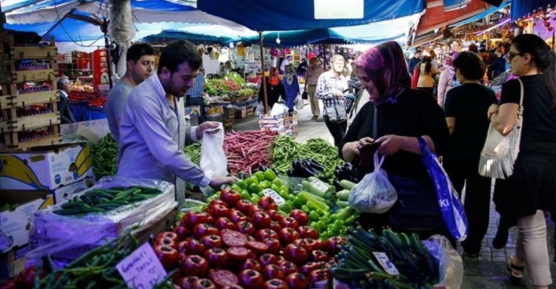 CHP Genel Başkan Yardımcısı Veli Ağbaba;  "Geçen bayrama göre gıda fiyatları yüzde 40 arttı"