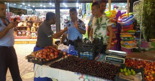 Gemlik Belediyesi Kumla'da seyyar satıcılara göz açtırmıyor