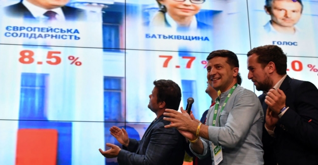 Ukrayna'daki erken genel seçim: Zelenskiy'in partisi birinci oldu
