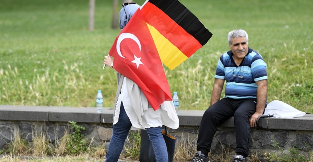 Almanya’ya sığınma başvurusunda bulunan Türklerin sayısı arttı