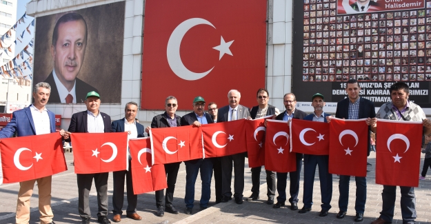 Bursa Kent Konseyi’nden Barış Pınarı Harekatı'na bayraklı destek