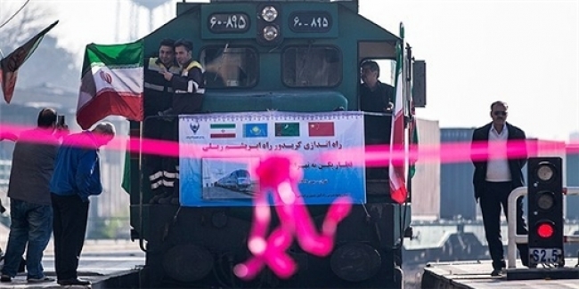 İran İpekyolu’nun demiryolları koridoruna katılıyor