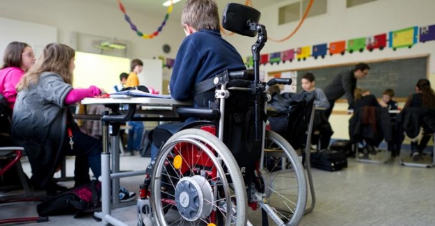 Türkiye'de engelli olan çocuklar değil, sistem