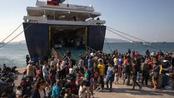 Yunanistan, Türkiye'ye günde 30 sığınmacı gönderiyor