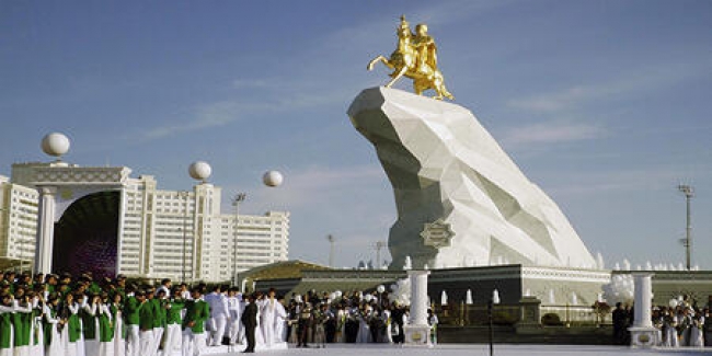 Türkmenistan’a korona virüs giremedi… İşin sırrı üzerlik bitkisi mi?