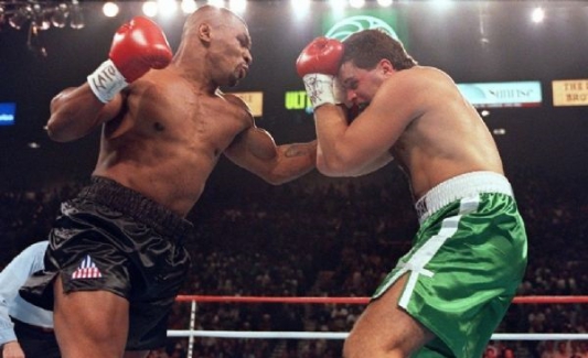 Ünlü boksör Mike Tyson ringlere geri mi dönecek?