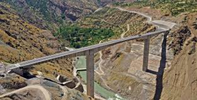 Türkiye’nin en yüksek köprüsü açıldı