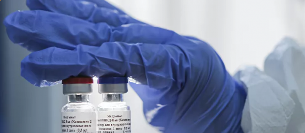 Rusya, ikinci Kovid-19 aşısının testleri hakkında açıklama yaptı