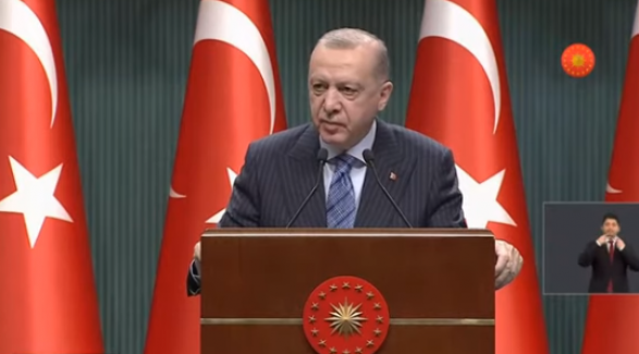 Cumhurbaşkanı Erdoğan: "Esnafa 3 bin ve 5 bin liralık hibe ödemeleri yapacağız"