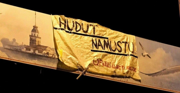 ‘Hudut Namustur’ yazılı pankartı asan gençler serbest bırakıldı