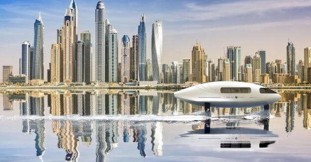 İlk uçan tekne Dubai'de denize iniyor