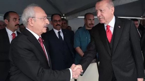 Başörtüsü tartışması: Kılıçdaroğlu ve Erdoğan’ın çıkışları seçimlere dönük taktik hamle mi?
