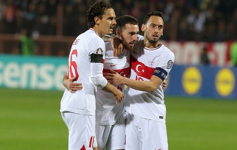 Milli Marşımıza saygısızlık edenler derslerini aldı: Ermenistan 1-2 Türkiye