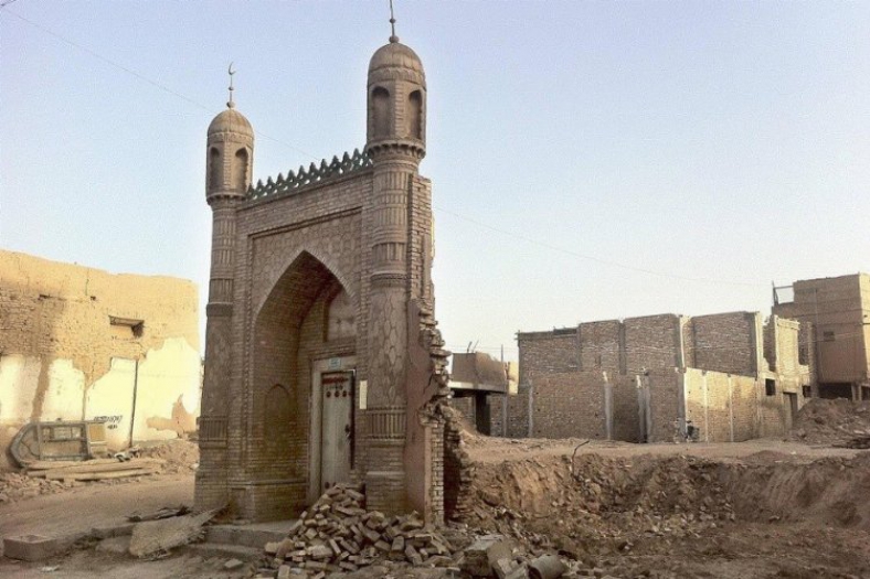 Çin'in Doğu Türkistan'da yıktığı tarihi camiler tespit edildi