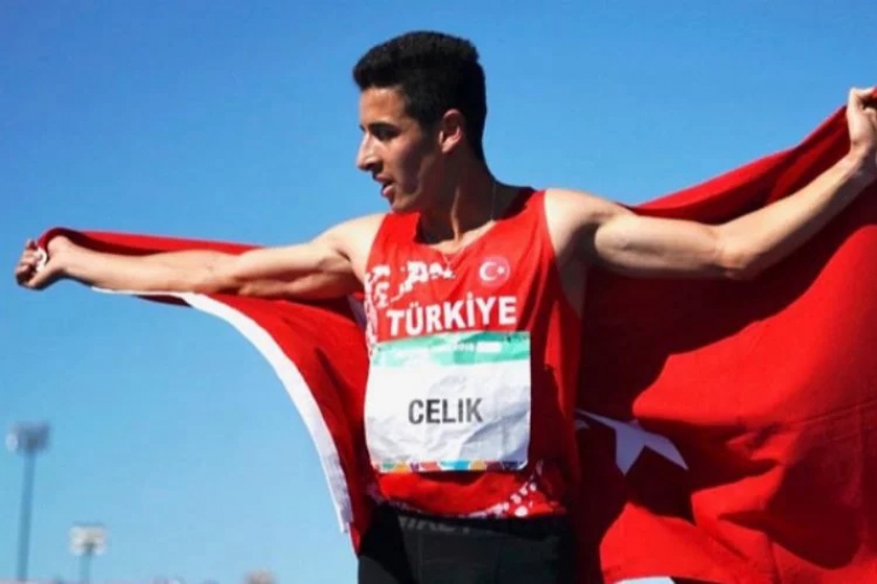 Milli atletimiz Mehmet Çelik, 1978'den bu yana kırılamayan Türkiye rekorunu kırdı