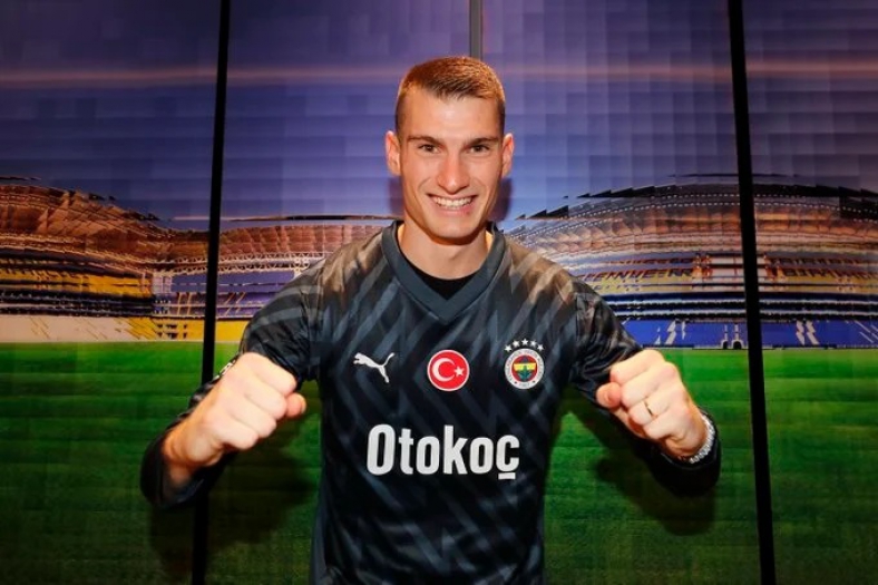 Başarılı Hırvat kaleci Dominik Livakovic resmen Fenerbahçe'de