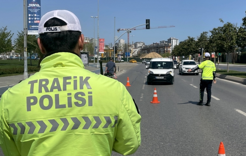İçişleri Bakanı Yerlikaya açıkladı: "Bayram tatilinin ilk 3 gününde toplam 1.838 trafik kazası meydana geldi"