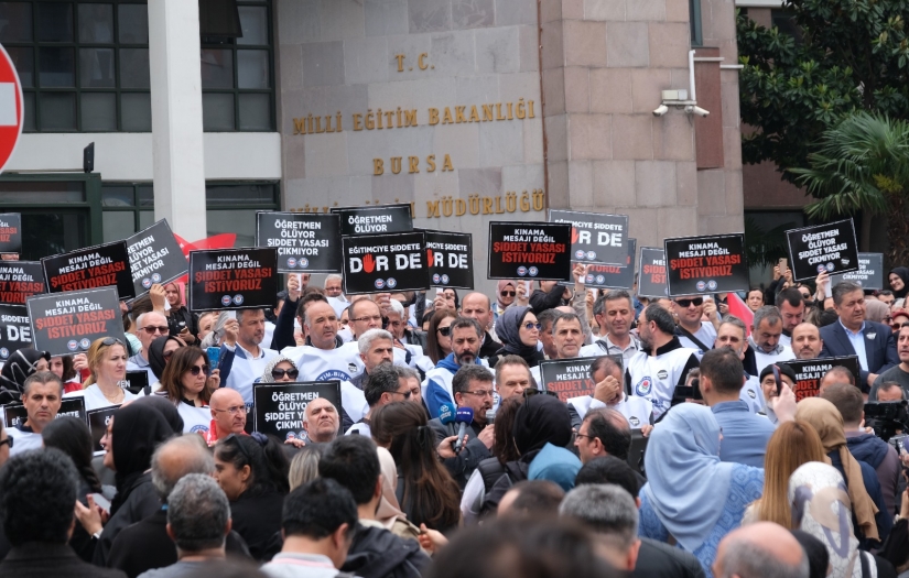 Eğitim-Bir-Sen Bursa'dan  "Şiddete Karşı Yasal Düzenleme" Çağrısı