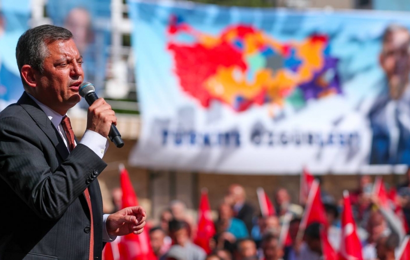 Özgür Özel, atanamayan öğretmenler için 18 Mayıs'ta Saraçhane'ye çağırdı