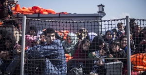 Anlaşmadan sonraki günlük sığınmacı geçişi rekoru kırıldı: Türk Büyükelçi Yunan Dışişlerine çağrıldı