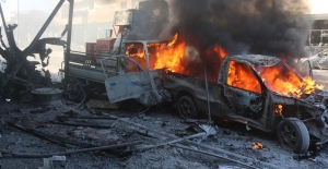 Tel Abyad'da sivil halka bombalı araçla saldırı: 3 sivil öldü 20'den fazla yaralı.