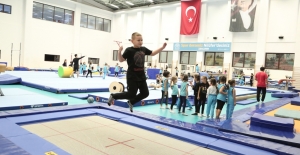 Engelli çocuklar Nilüfer’de cimnastik ile hayata tutuyor