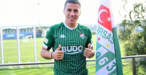 Bursaspor Kerem Can Akyüz'ü transfer etti