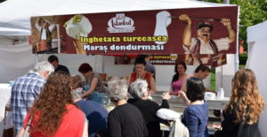 Yazarımız ALİ KAYBAL'ın Bükreş'teki tarihi ve turistik incelemeleri (11) - "Bükreş'te Türk Festivali, Mehteran Takımı ve Maraş Dondurmacısı"