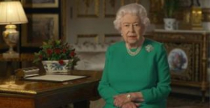 İngiltere Kraliçesi Elizabeth: "Kararlı ve birlikte olursak bu hastalığın üstesinden geleceğiz"