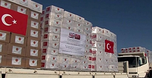 Türkiye, İngiltere'ye tıbbi malzeme yardımı gönderdi