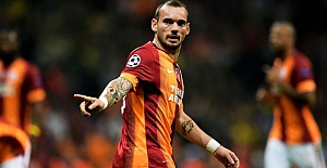 Wesley Sneijder'in jübile maçı koronavirüs önlemleri nedeniyle ertelendi