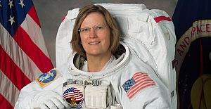 Uzayda yürüyen ilk ABD’li kadın astronot yeniden tarih yazdı