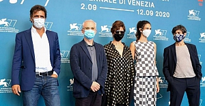 Pandemi döneminde düzenlenen ilk büyük film festivali Venedik'te başladı